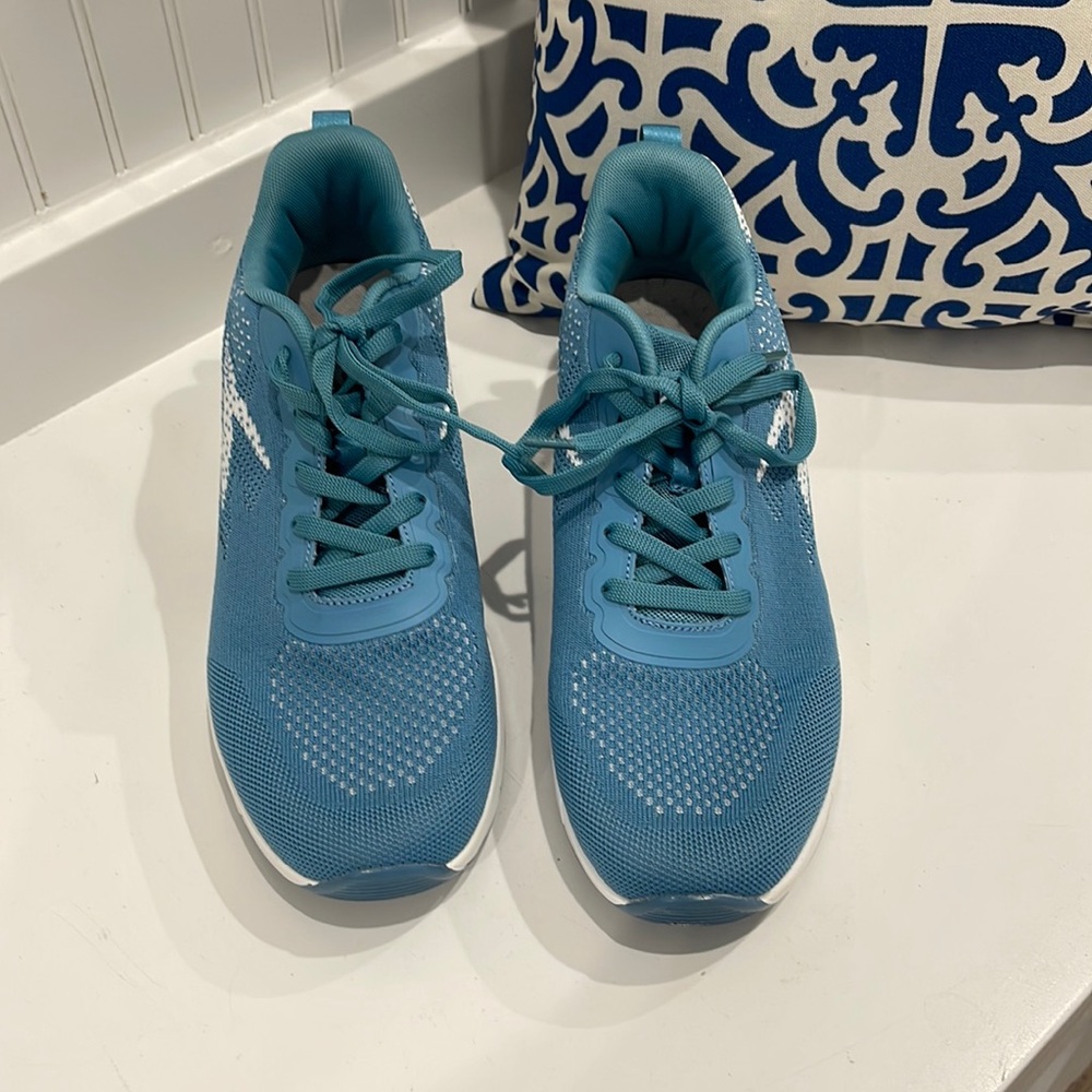 Men’s Mishansha Sneakers
